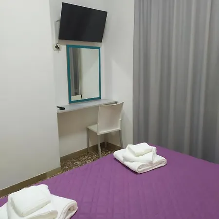 Madonna Del Pino Hotel 2*