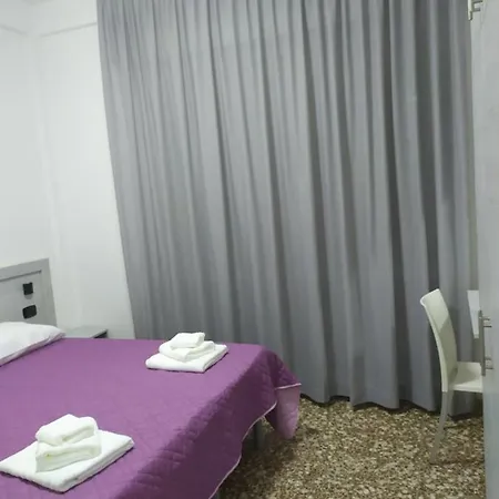 Madonna Del Pino Hotel 2*