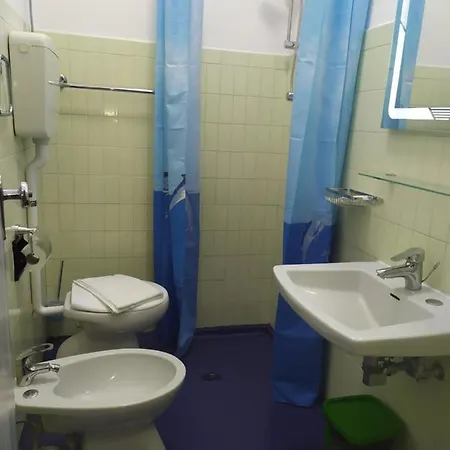 Hotel Madonna Del Pino 2*