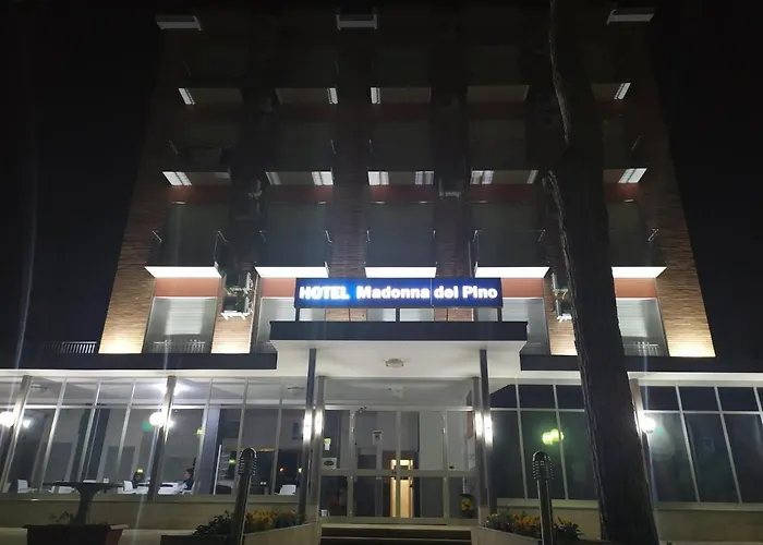 Madonna Del Pino 2*