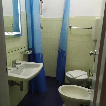 Madonna Del Pino Otel 2*