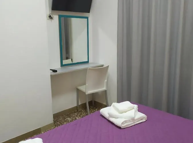 Madonna Del Pino Hotel 2*